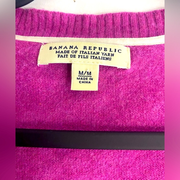 Banana Republic Pink Sweater - Picture 7 of 8